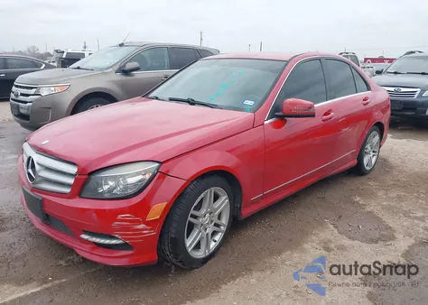 2011 Mercedes-Benz C 300 Luxury/Sport из США, поврежденный, VIN WDDGF5EB0BA451159